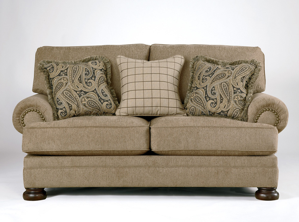 картинка Современный диван с мягкими подушками Keereel - Sand, Ashley от Sohogallery.ru